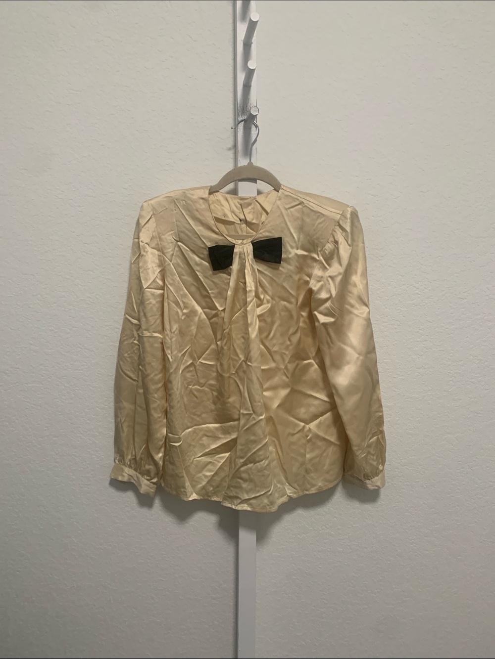 Vintage Cream Silk Long-Sleeve Bow-Accent Blouse